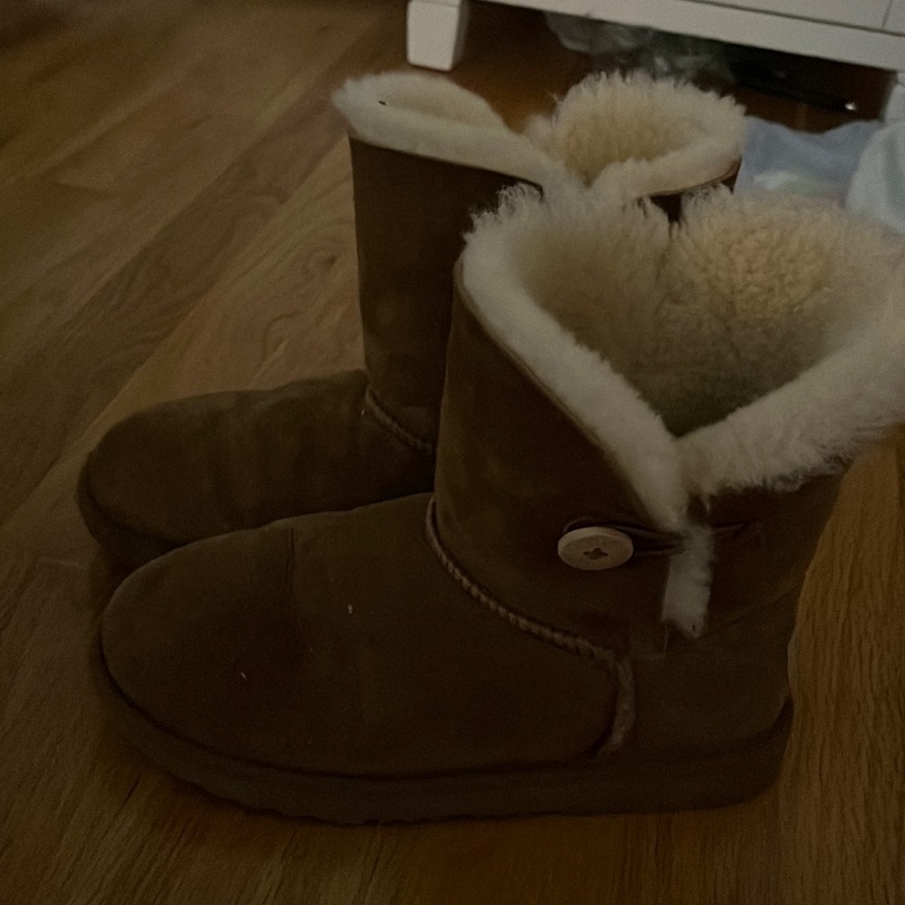 Short Uggs